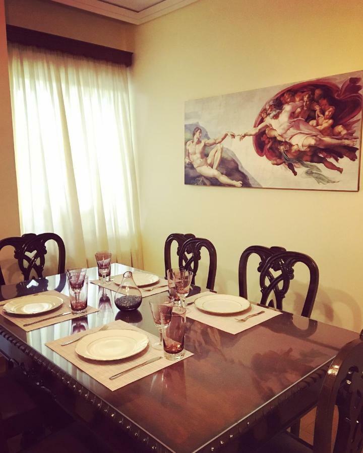 Evripides Vintage Airport Apartment สปาตา ภายนอก รูปภาพ