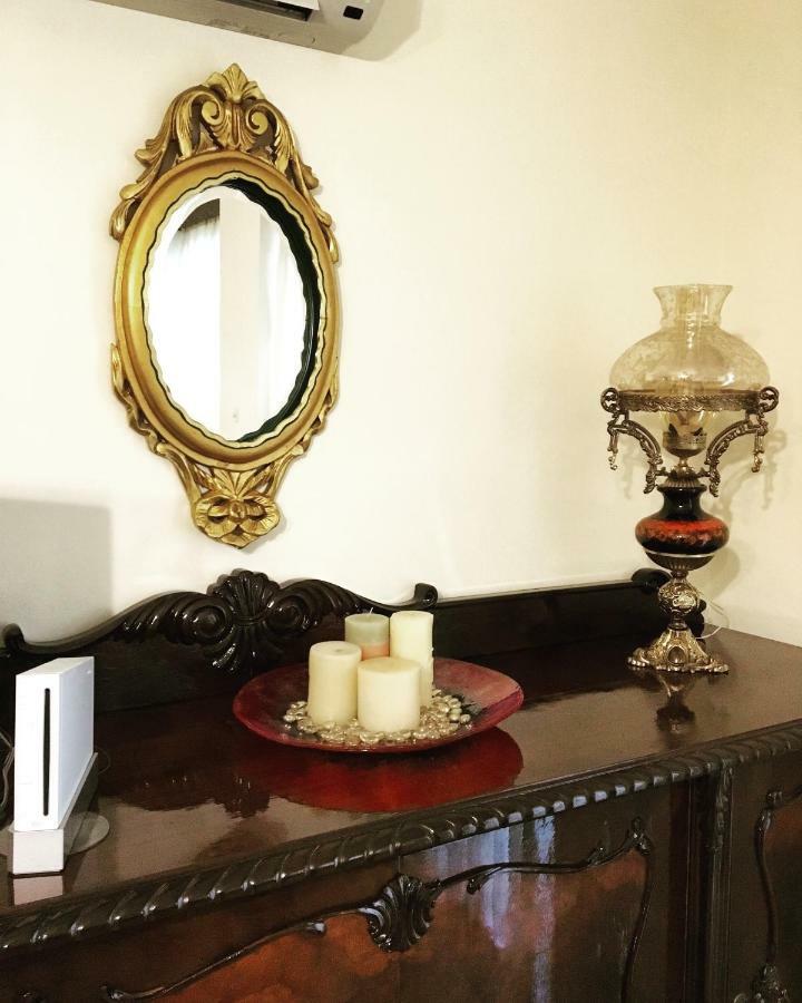 Evripides Vintage Airport Apartment สปาตา ภายนอก รูปภาพ